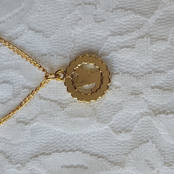 Louis vuitton zipper pull on necklace - Picture 3 of 3